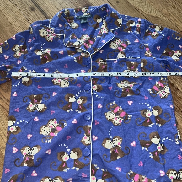 Taylor Marc’s Monkey Printed PJ Set Size Small - Picture 4 of 9